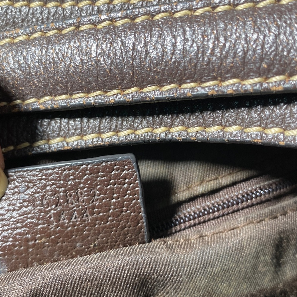 Authentic GUCCI Sherry Line Shoulder Bag - Picture 14 of 16
